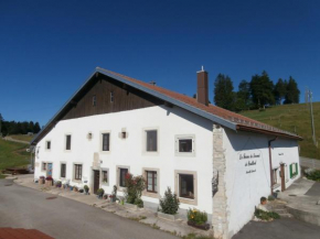 Гостиница B&B La Ferme De Pouillerel  Ла-Шо-Де-Фон